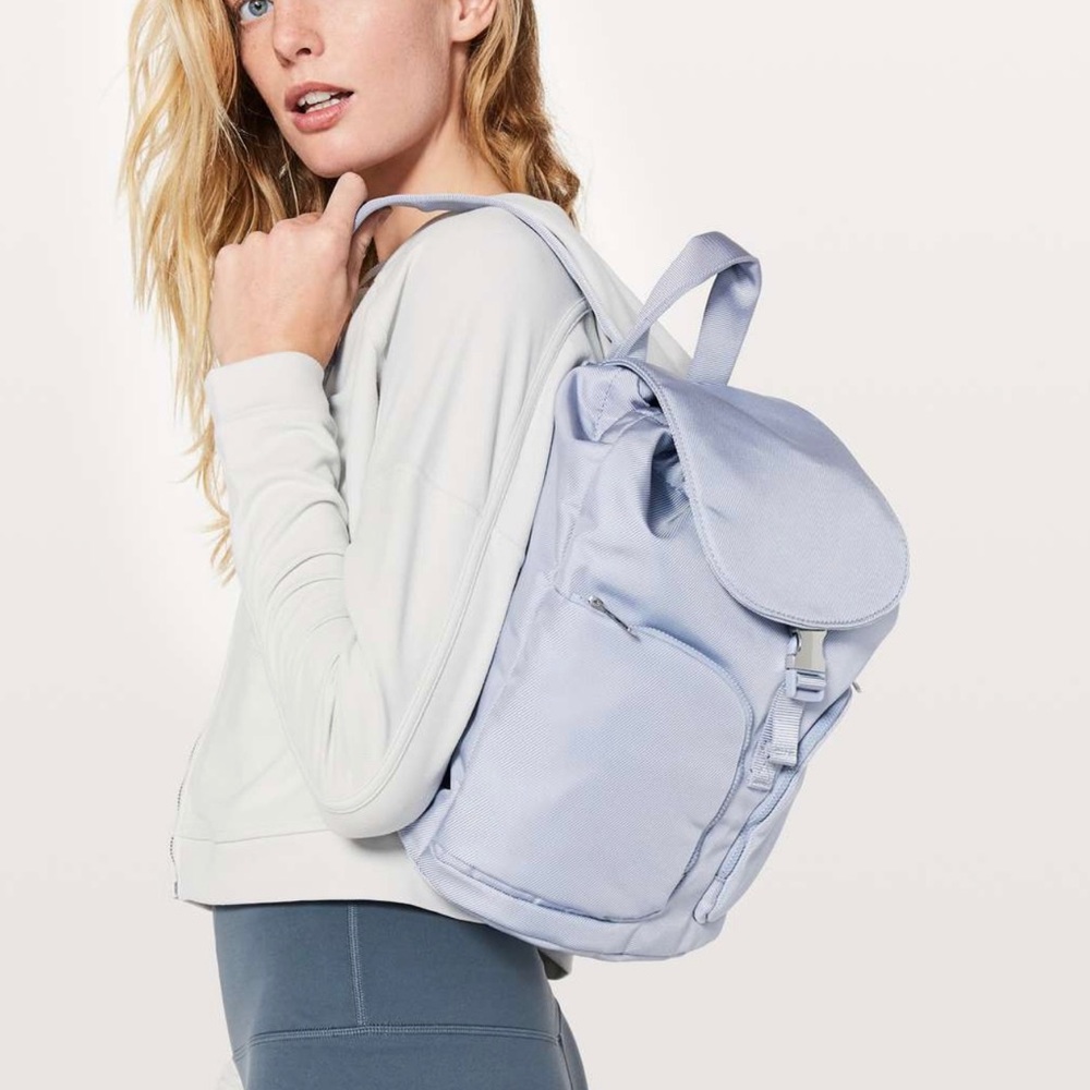 Lululemon Carry Onward Rucksack Mini 9L Berry Mist